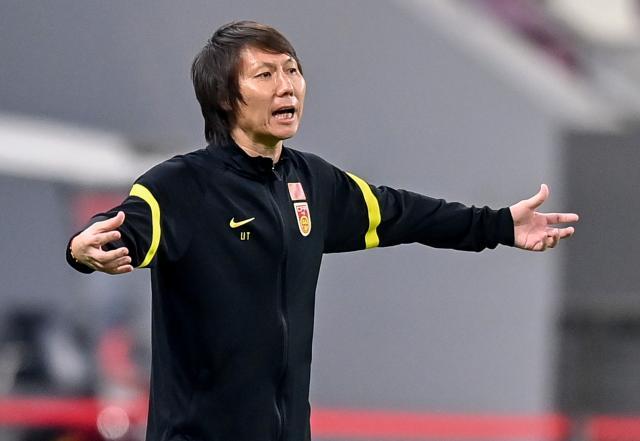 开云下载-这次没瞎折腾！李铁4次换人全对 但国足时间不多了