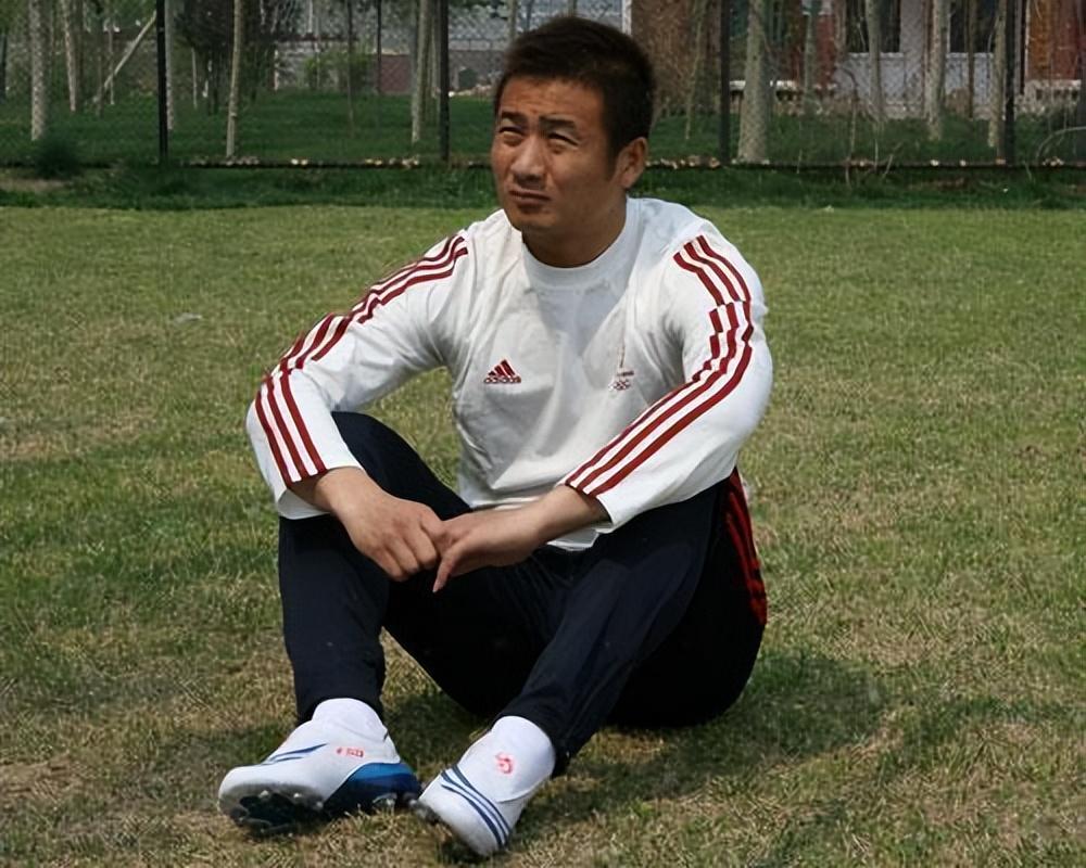 开云官网-曾是国安夺冠功臣，娶乒乓球选手为妻，31岁退役，如今身份不一般